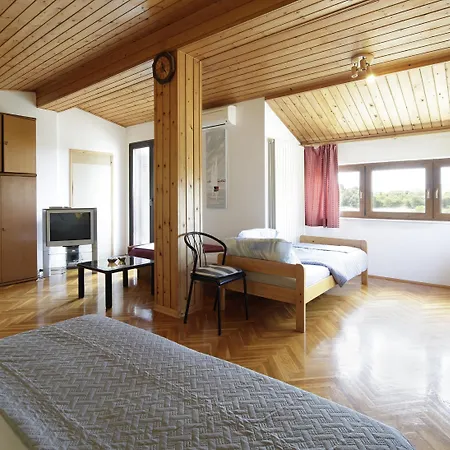Natali Apartament *